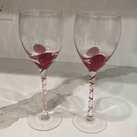 Pier 1 Dining Pier Set Of Two Red Ribbon Swirl Wine Glassespier One